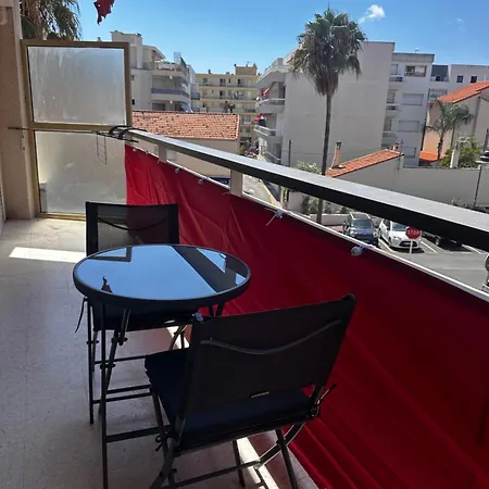 דירה T2 Refait A Neuf A 50m De La Moure Rouge