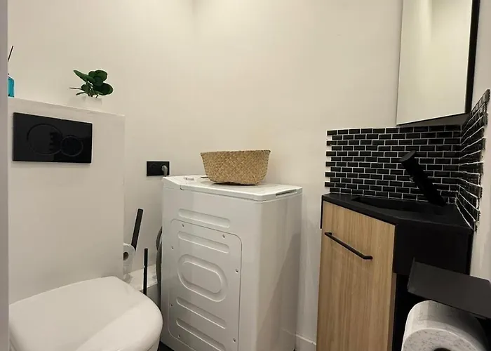 T2 Refait A Neuf A 50m De La Moure Rouge Apartament