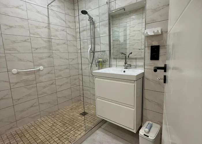 Apartament T2 Refait A Neuf A 50m De La Moure Rouge